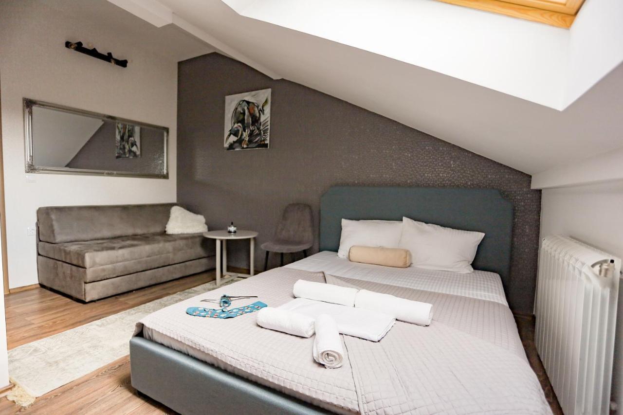 Different Apartments นิส ภายนอก รูปภาพ